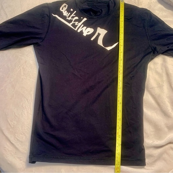 Quiksilver Board Shirt Small Black Long Sleeves White Quiksilver Logo - Picture 9 of 11